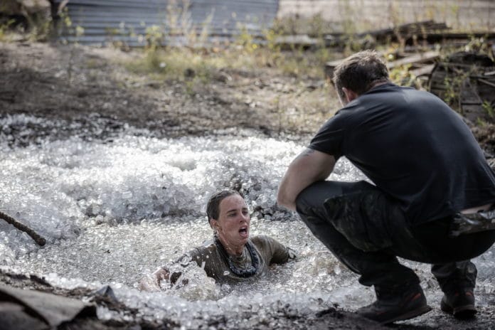 Bonnie Anderson plunges into a frozen pool on SAS AUSTRALIA (image - Seven)