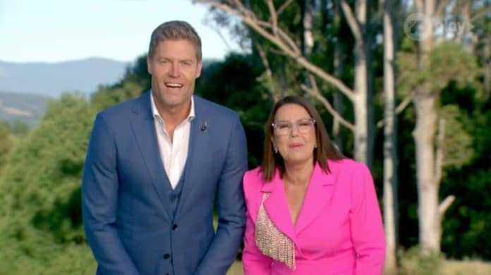 Dr Chris Brown and Julia Morris host I'M A CELEBRITY...GET ME OUT OF HERE! (image - 10)