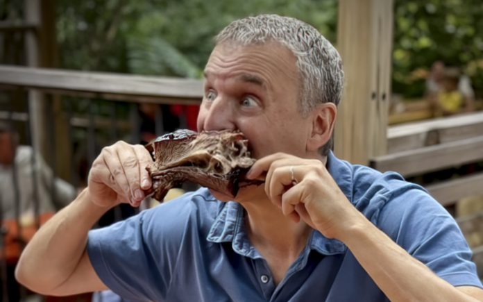 Phil Rosenthal in SOMEBODY FEED PHIL (image - Netflix)