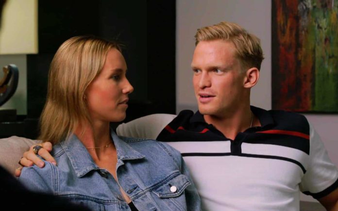 Cody Simpson and Emma McKeon (image - Channel 7)