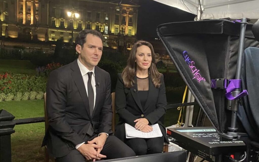 Peter Stefanovic and Laura Jayes (image - Sky News)