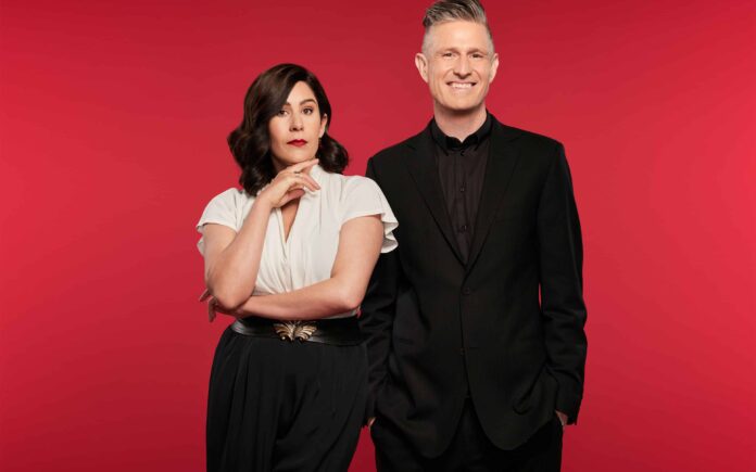 Jan Fran and Wil Anderson host QUESTION EVERYTHING (image - ABC)