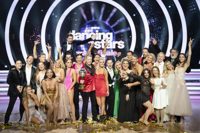Phil Burton and Ash-Leigh Hunter win DANCING WITH THE STARS 2023 (image - Seven)