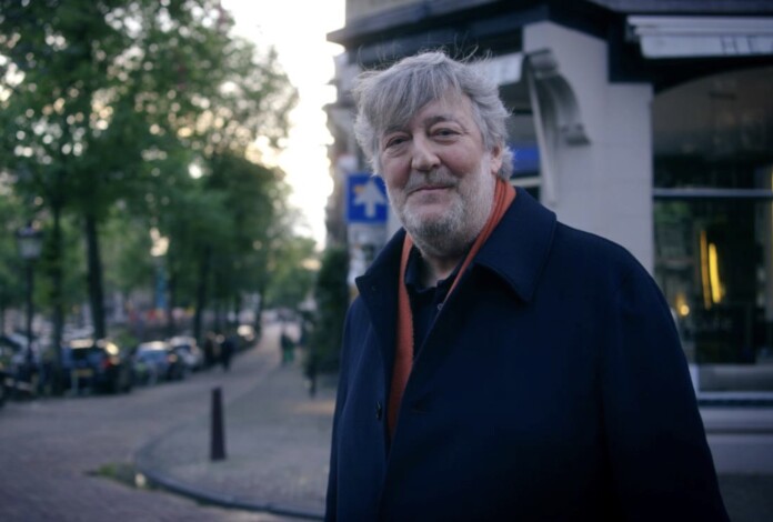 Join Stephen Fry as he unveils the secret resistance of Willem Arondeus and Frieda Belinfante in WWII, on SBS